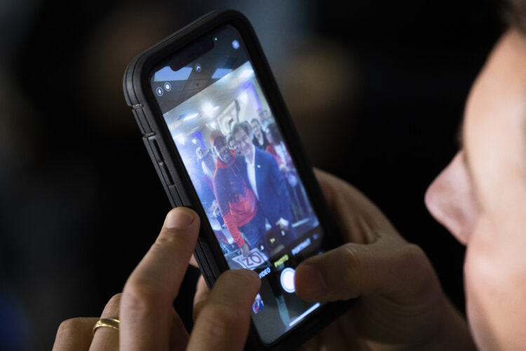 Governor offers plan to eliminate 2 state cell phone taxes